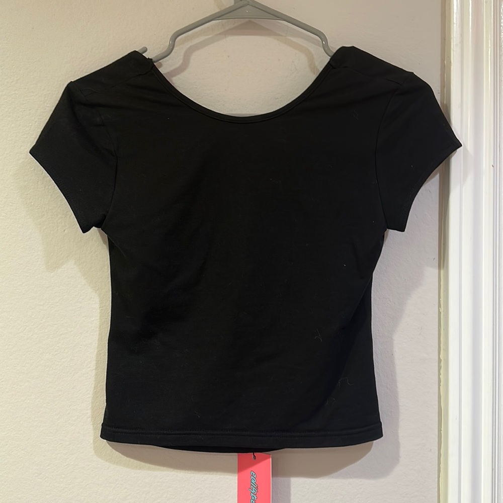 edikted women’s Bambi open-back t-shirt in black